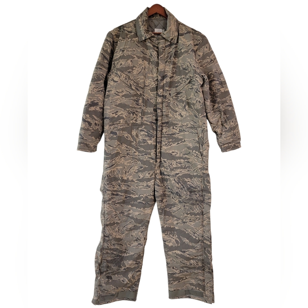 DAKOTA OUTERWEAR Mens INSULATED Camouflage Coveralls Zip/Snaps X-LARGE PRE-OWNED